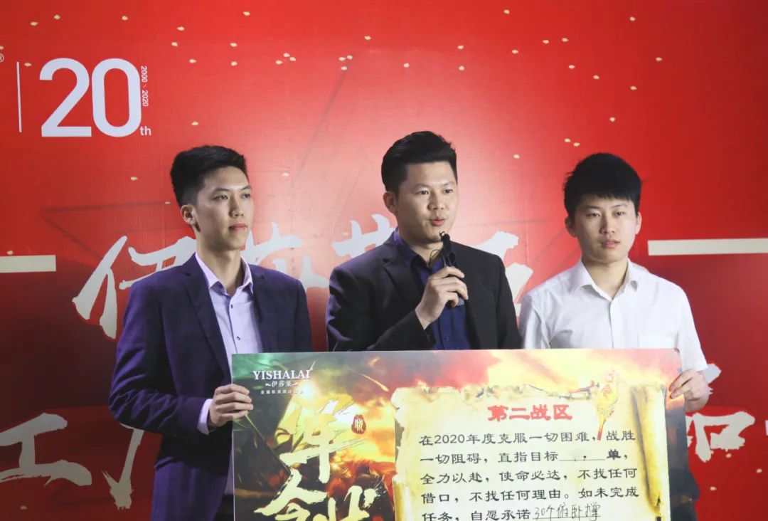 草莓短视频APP下载五一工厂直播抢新品